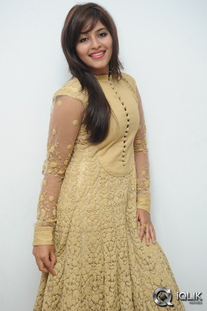 Anjali-at-Geethanjali-Movie-Success-Meet